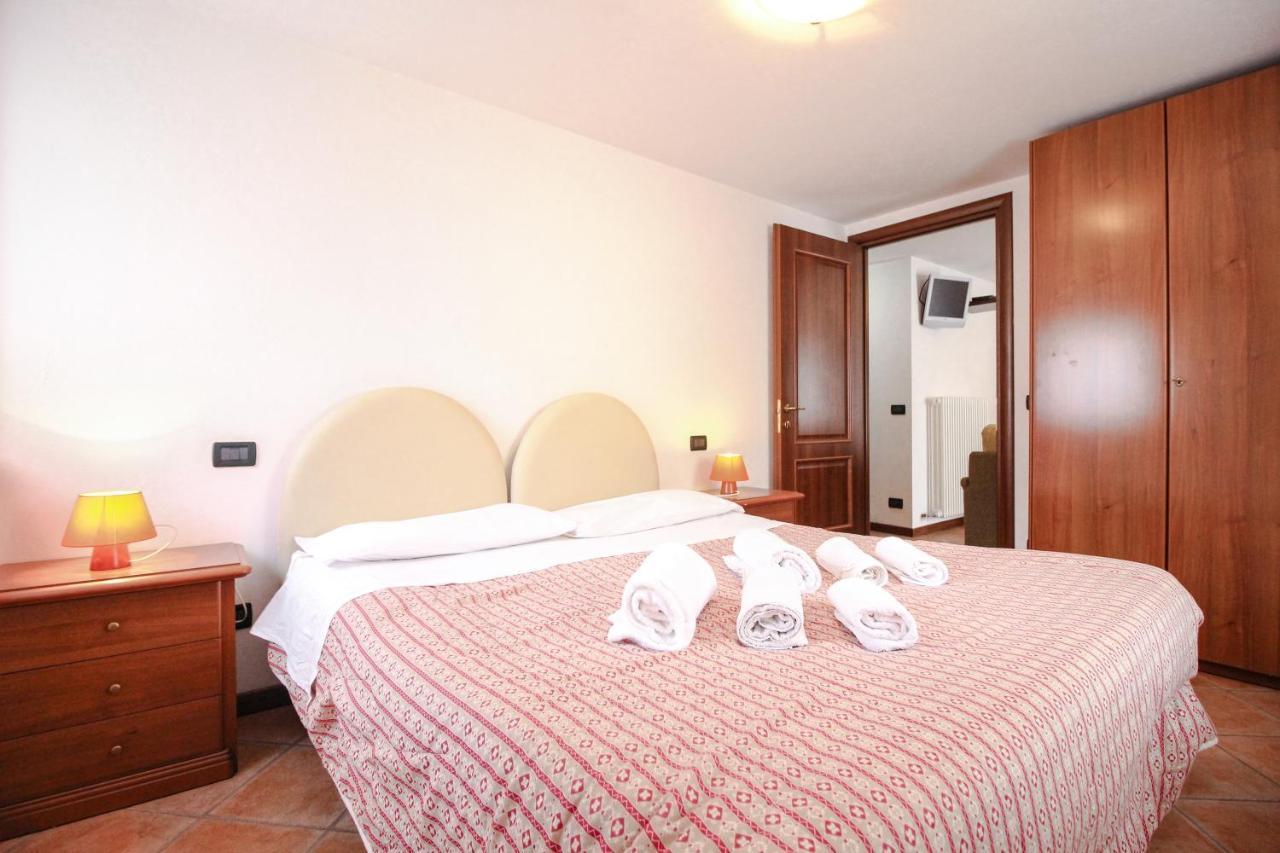 Residence Aquila - Bilo Punta Goa 布吕松 外观 照片